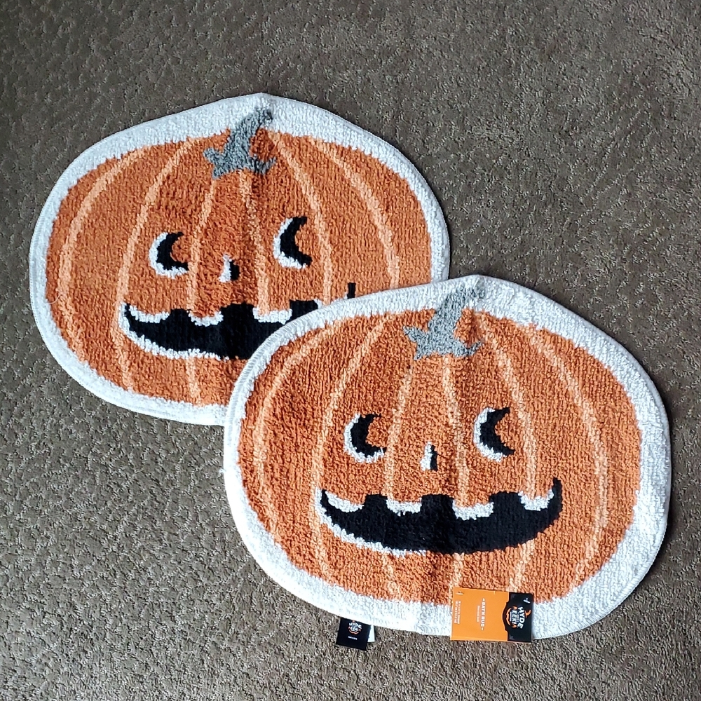 Lot Of 2 Hyde and Eek! Halloween Pumpkin Bath Rugs Jack O' Lanterns NWT